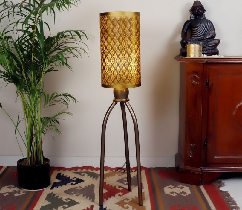 floor lamp
